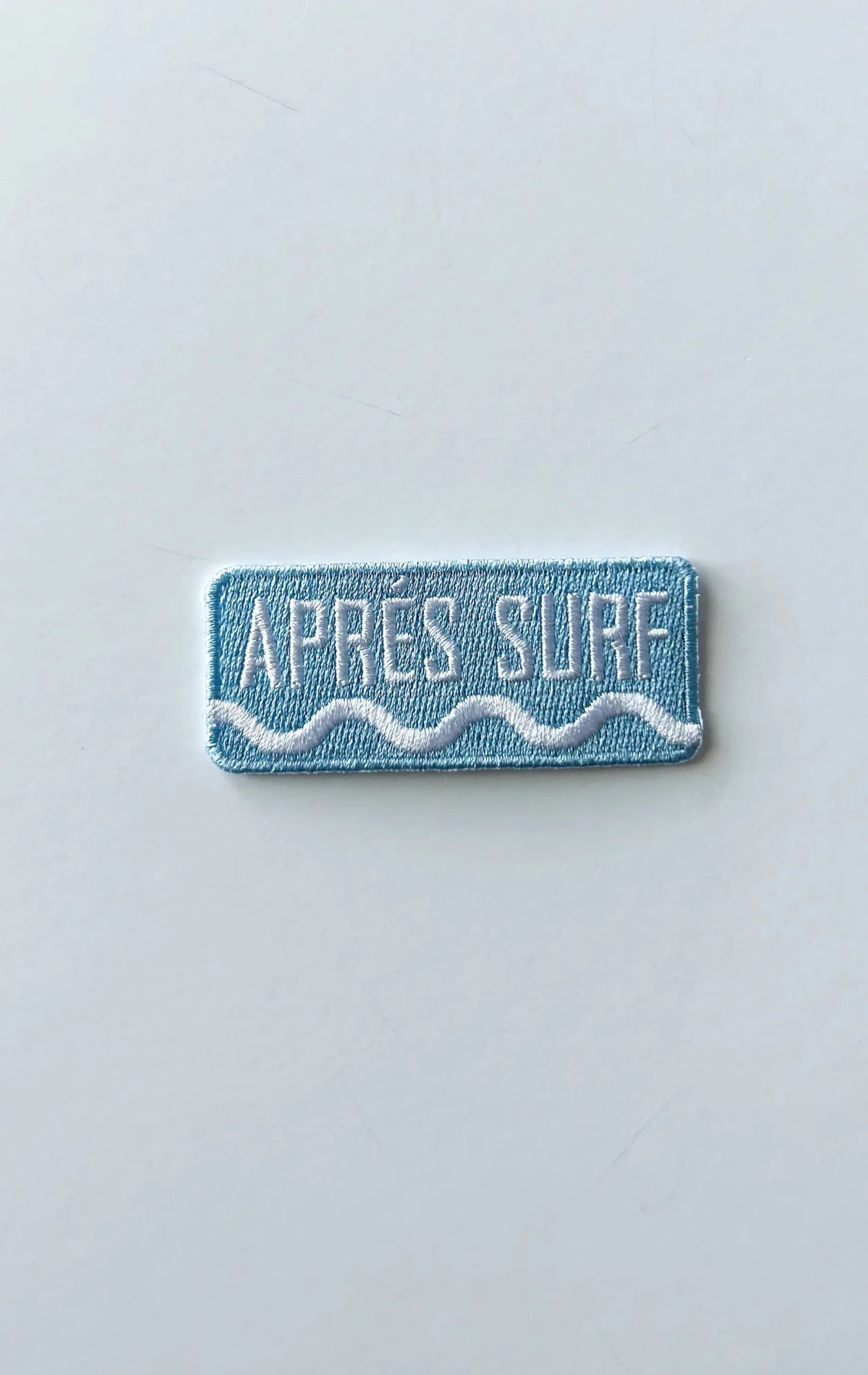 Apres Surf Embroidered Iron On Patch - Wander Together Outfitters