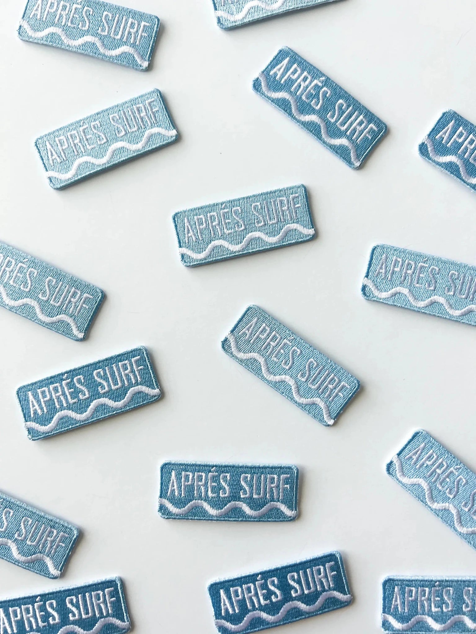 Apres Surf Embroidered Iron On Patch - Wander Together Outfitters
