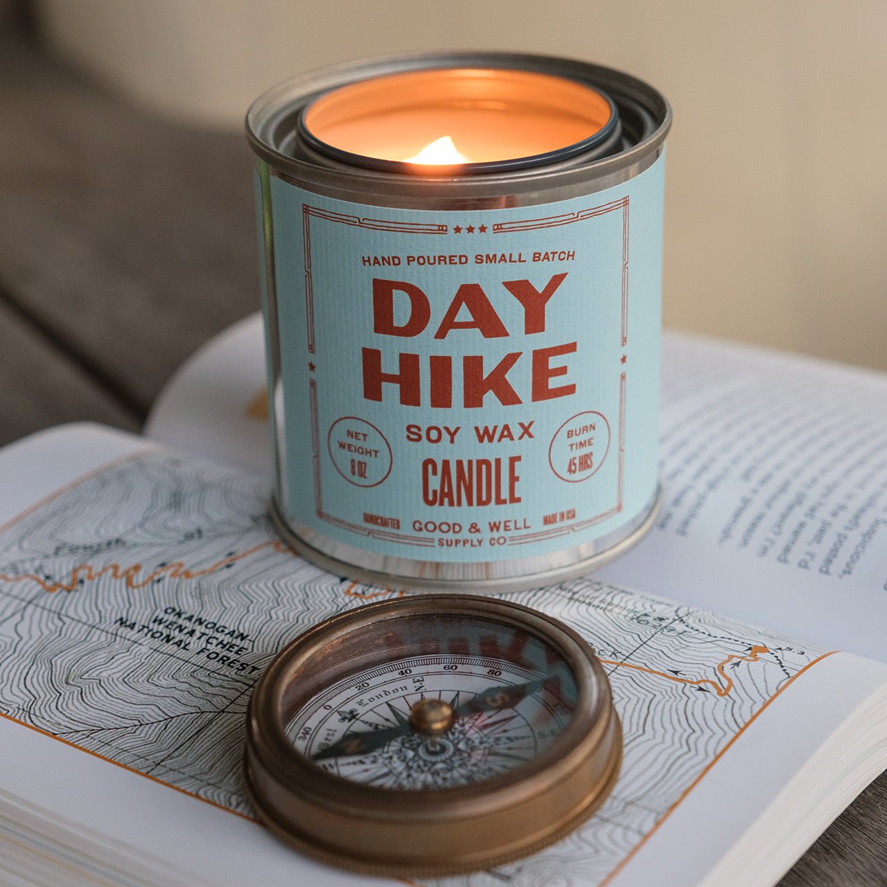 Day Hike Happy Place Candle (Crisp Air, Berries, Spruce, Amber) - Wander Together Outfitters