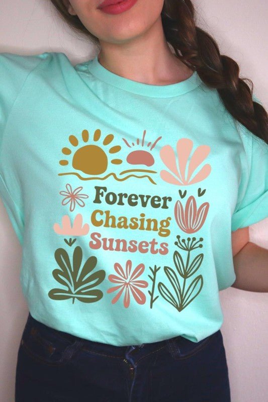 "Forever Chasing Sunsets" Graphic Jersey Tee - Wander Together Outfitters