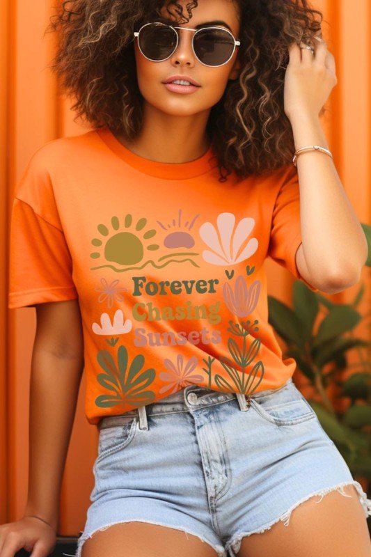 "Forever Chasing Sunsets" Graphic Jersey Tee - Wander Together Outfitters