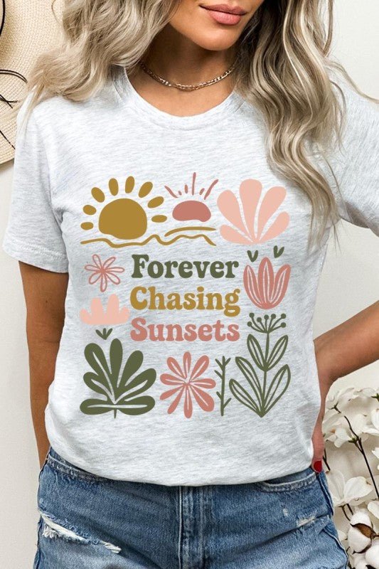 "Forever Chasing Sunsets" Graphic Jersey Tee - Wander Together Outfitters