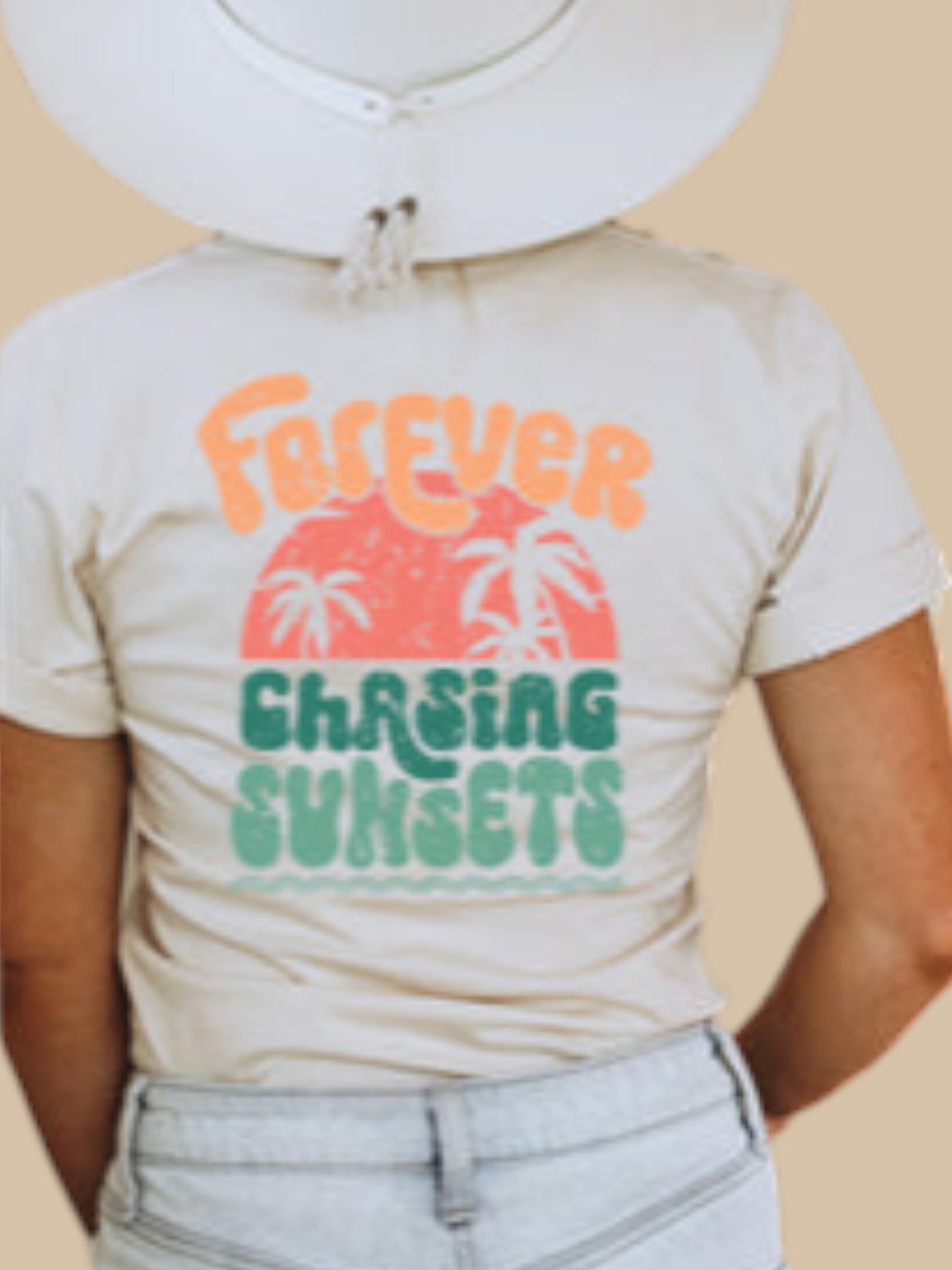 "Forever Chasing Sunsets" Women's Tee - Wander Together Outfitters