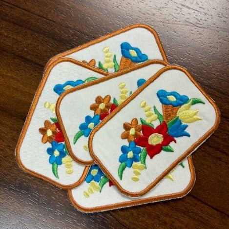 Gramma's Flowers Patch - Wander Together Outfitters
