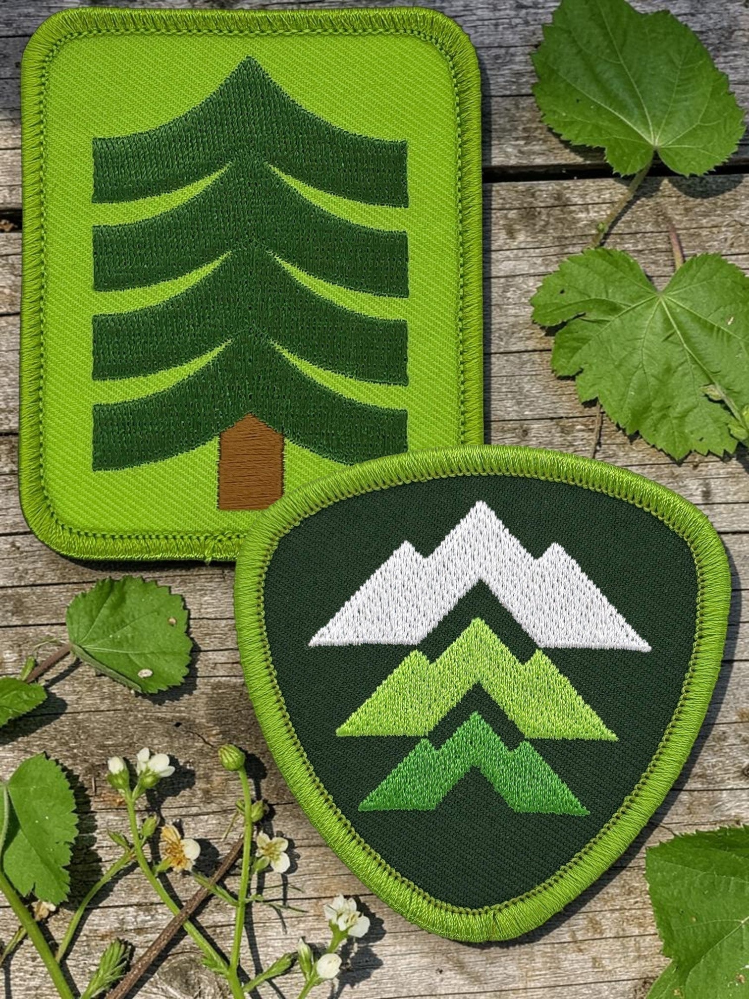 Great Outdoors Tree Embroidered Iron On Patch - Wander Together Outfitters