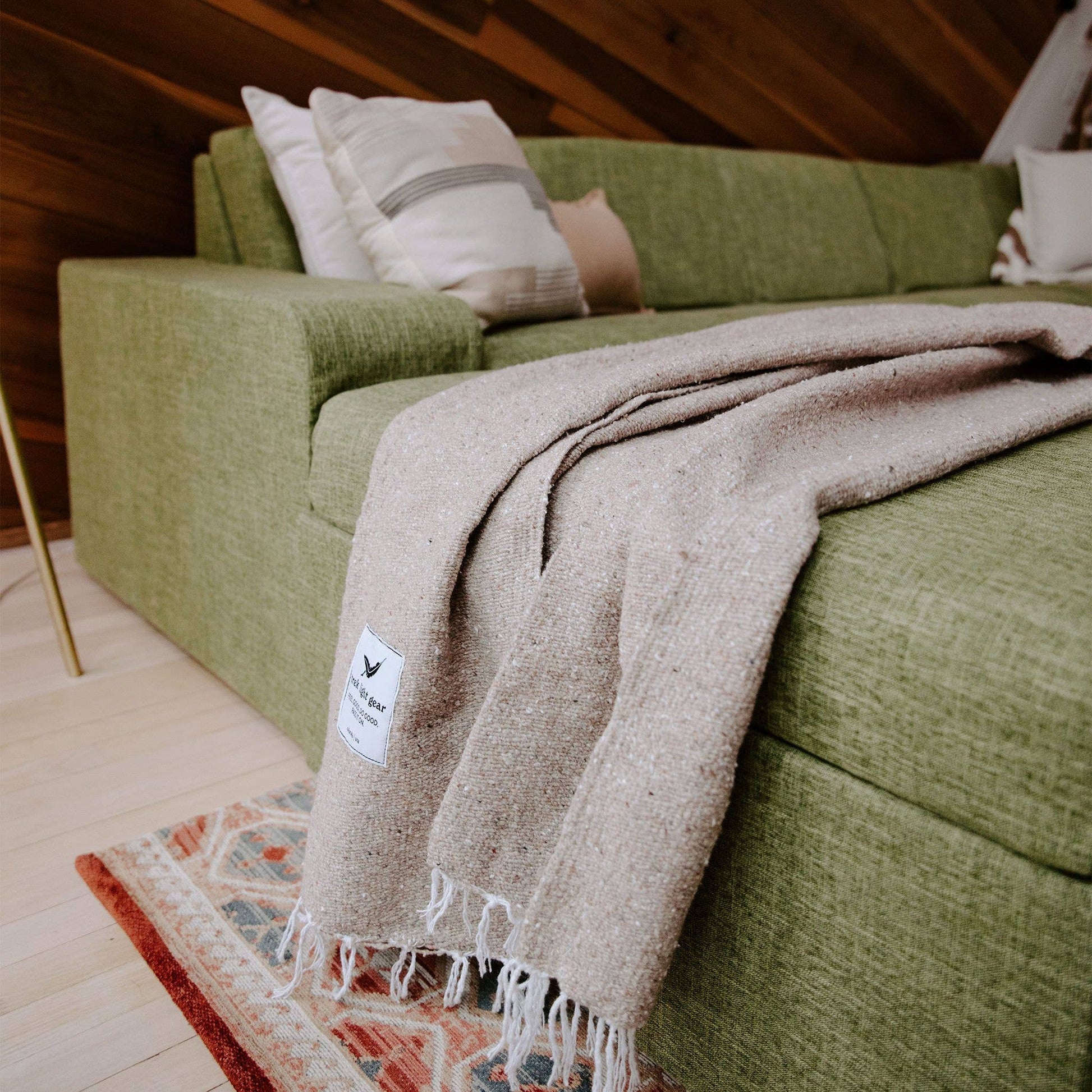 Handwoven Throw Blanket Huntington - Wander Together Outfitters