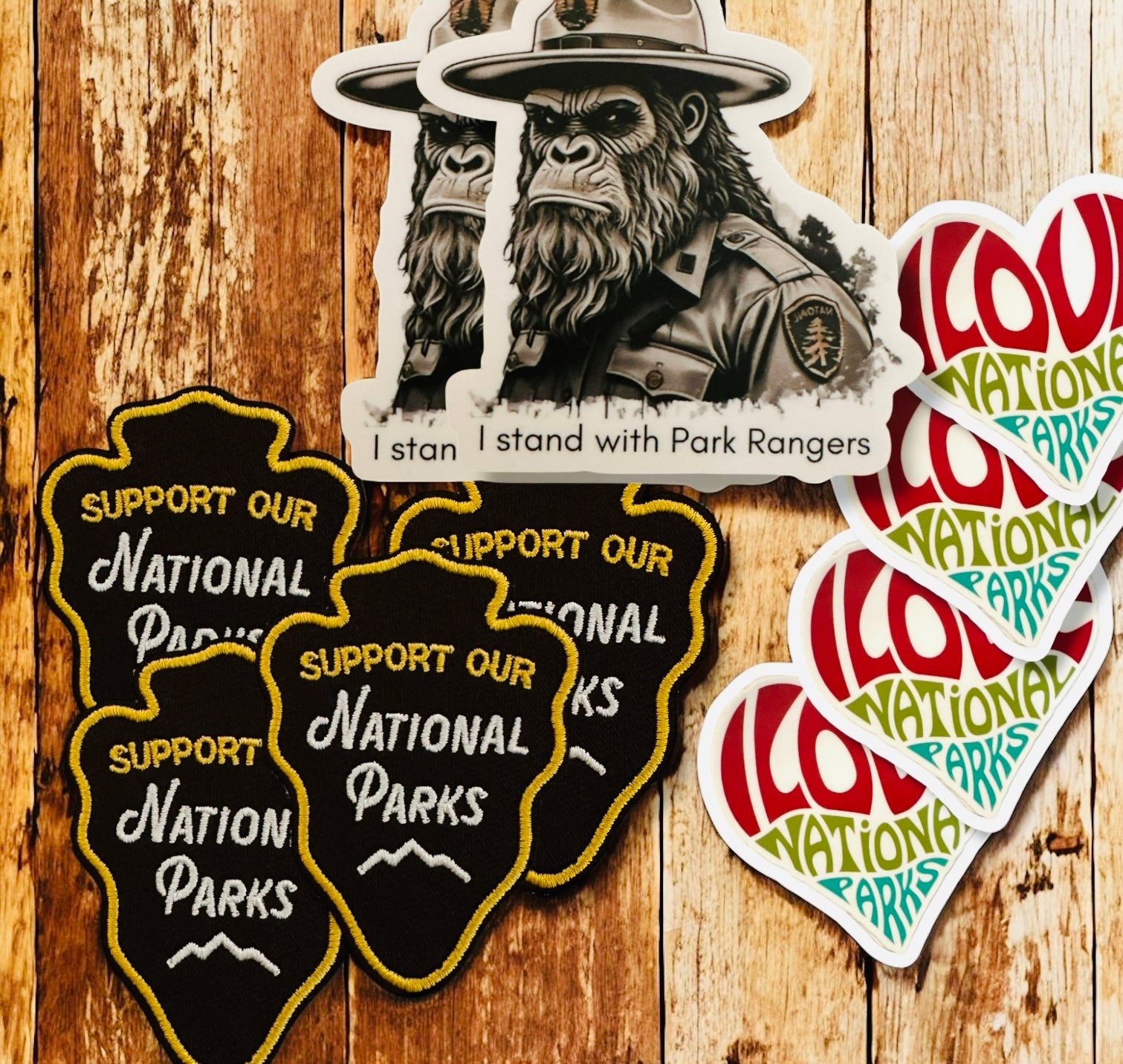 “I Love National Parks” Heartfelt Vinyl Sticker - Wander Together Outfitters