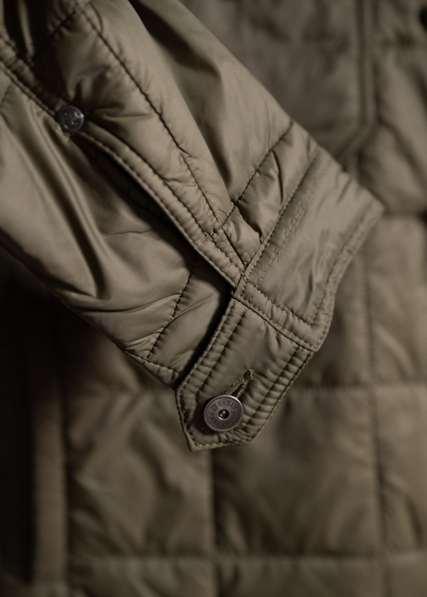 Rogue Jacket - Wander Together Outfitters