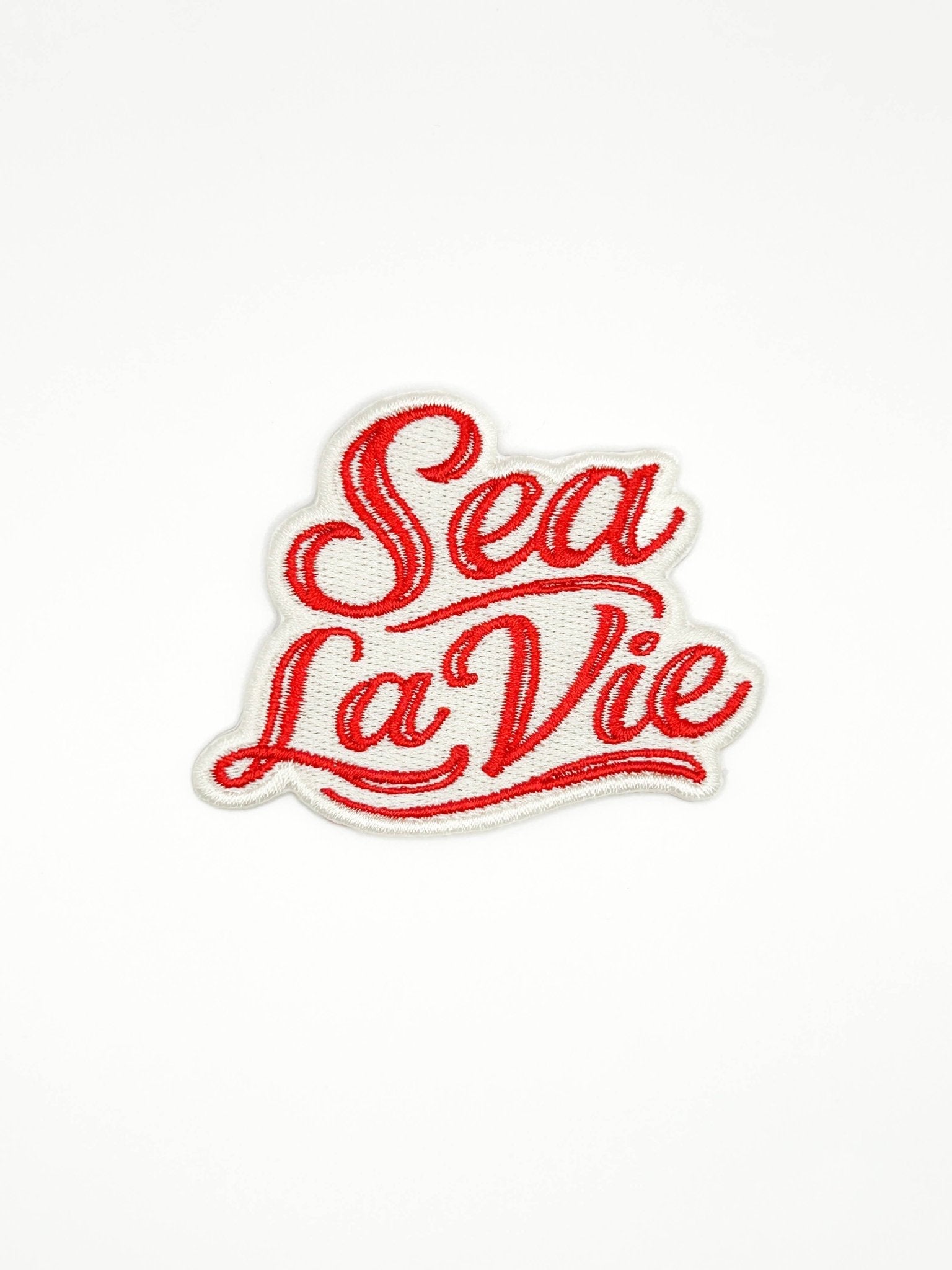“Sea La Vie” Embroidered Iron On Patch - Wander Together Outfitters
