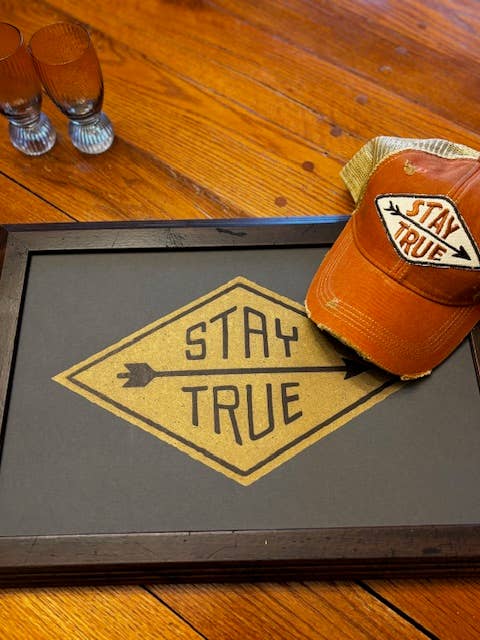 "Stay True" Distressed Mesh Snapback Baseball Cap - Wander Together Outfitters