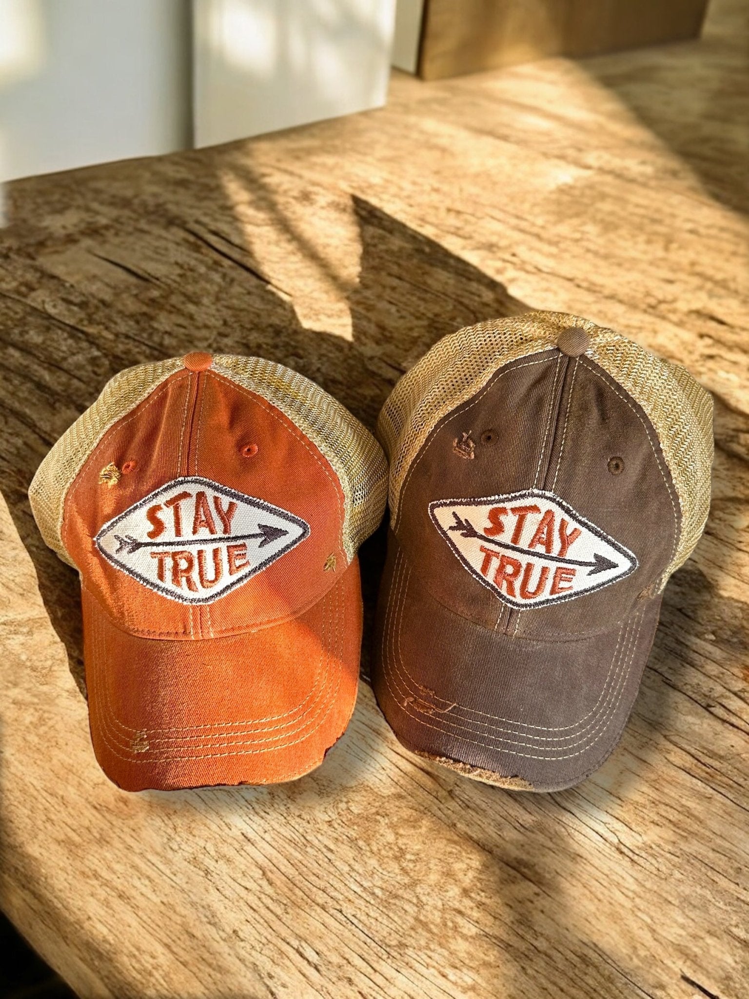 "Stay True" Distressed Mesh Snapback Baseball Cap - Wander Together Outfitters