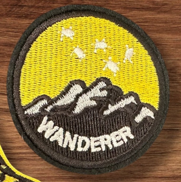 “Wanderer” Mountain Round Iron On Embroidered Patch - Wander Together Outfitters