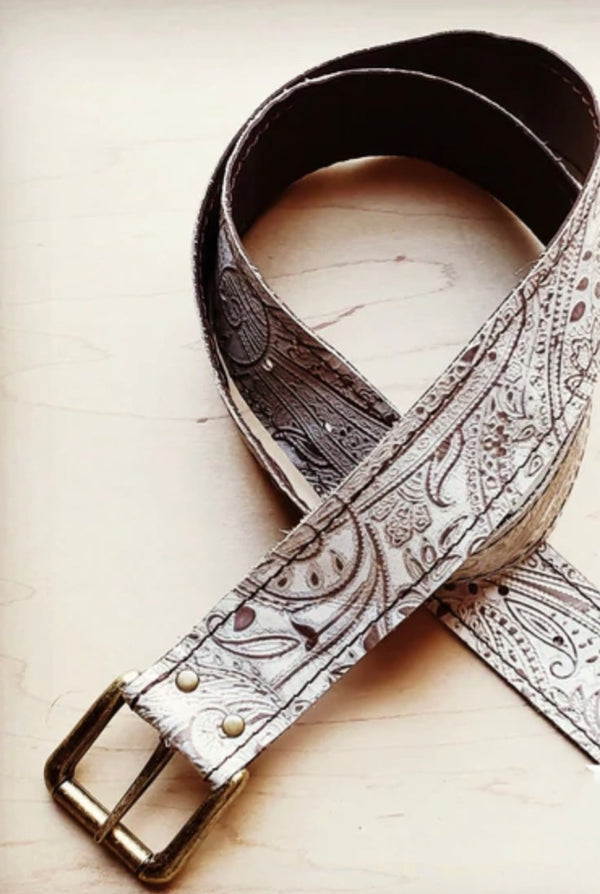 "Oyster Paisley Print" Leather Belt 44 inch